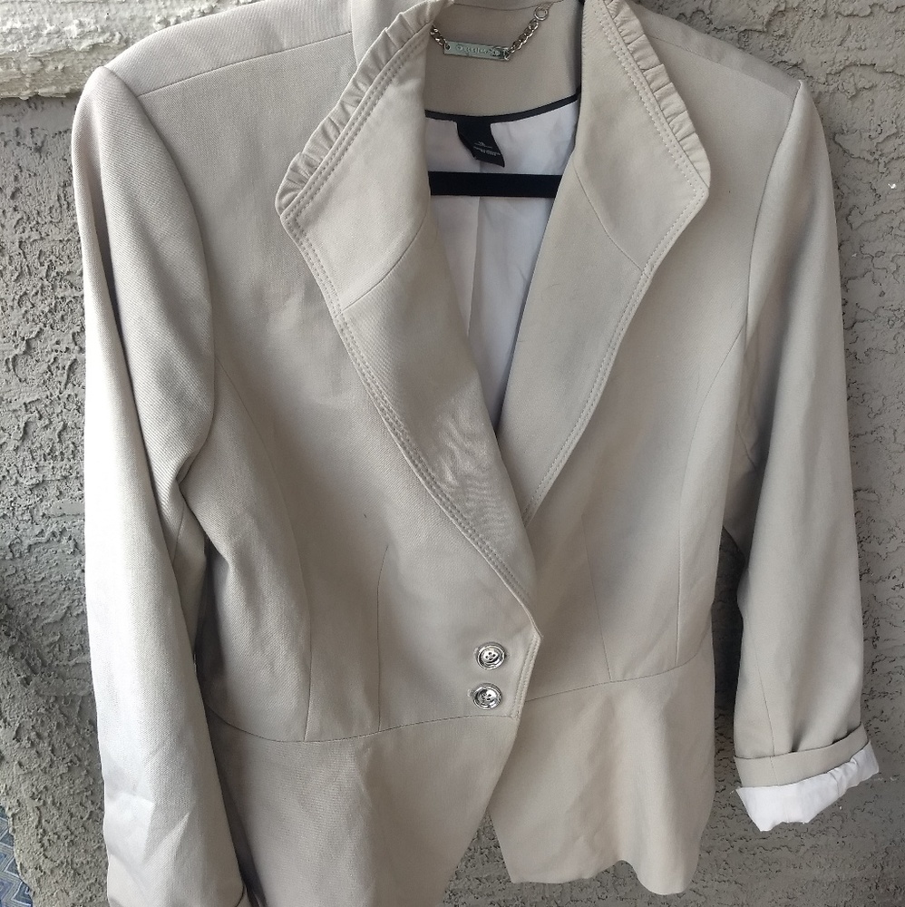 Womens Cream Business Suit Jacket